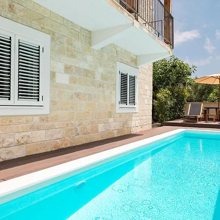 Apartment My Dalmatia - Sea View Naledi With Shared Pool *