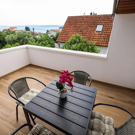 My Dalmatia - Sea View Naledi With Shared Pool * Mrljane