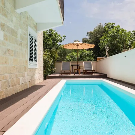 My Dalmatia - Sea View Naledi With Shared Pool